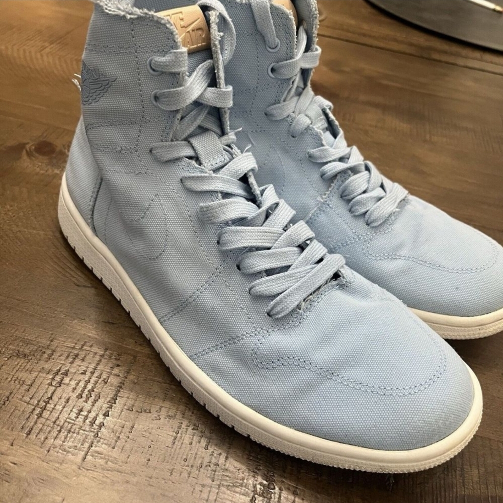 Jordan 1 Retro High Deconstructed "Easter"